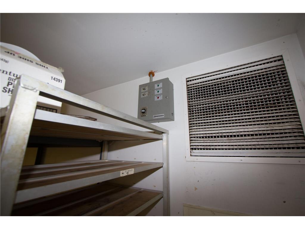 517 Duluth Avenue S Thief River Falls MN 56701 6696261 image15