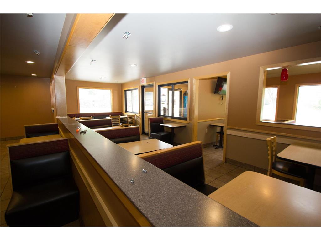 517 Duluth Avenue S Thief River Falls MN 56701 7071997 image10
