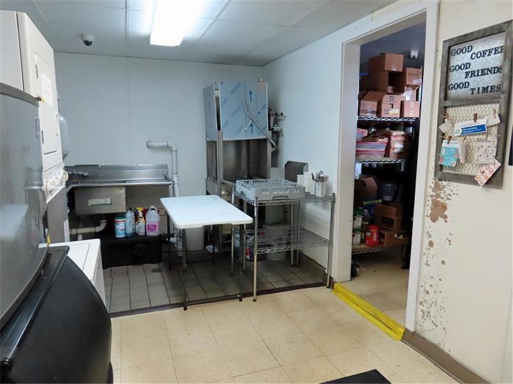 517 Duluth Avenue S Thief River Falls MN 56701 7071997 image30