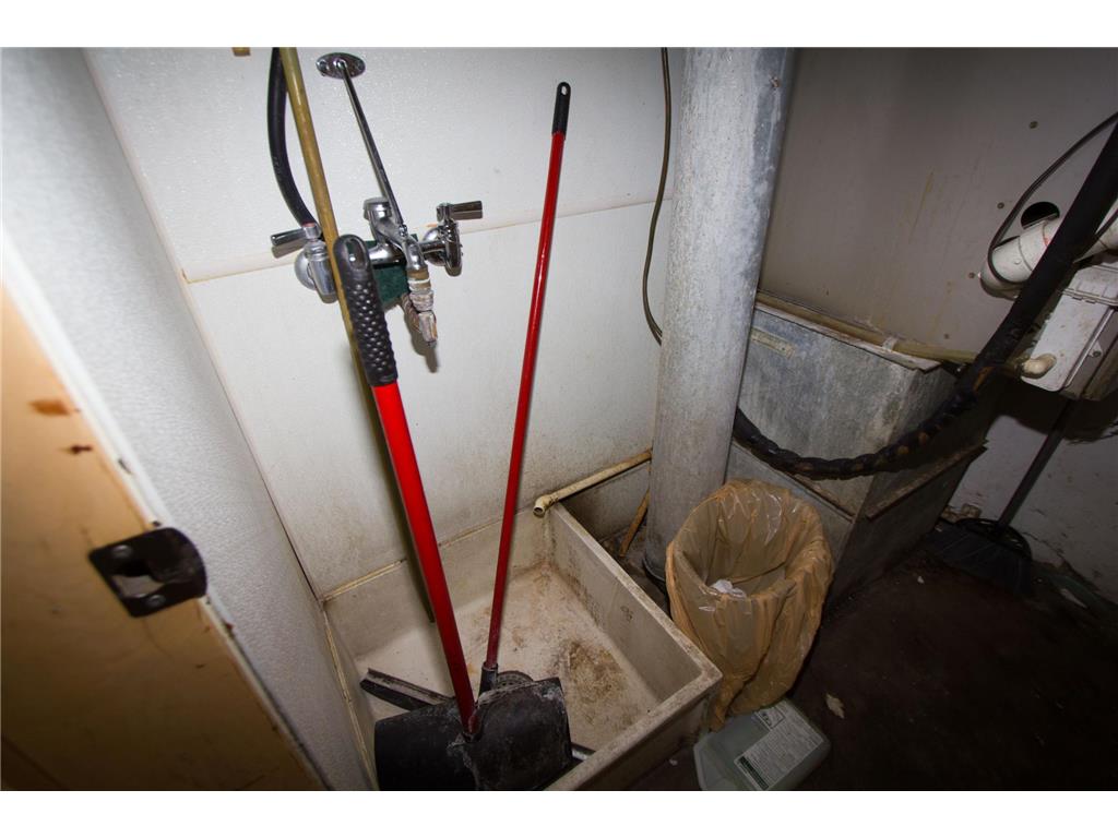 517 Duluth Avenue S Thief River Falls MN 56701 7071997 image37