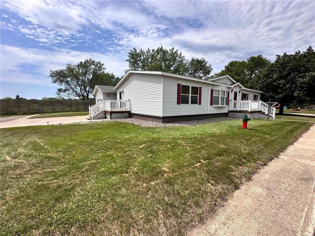 517 Locust Avenue Marshall MN 56258 6775756 image3