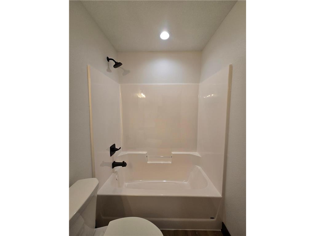 517 Lynch Street Arlington MN 55307 7064082 image16
