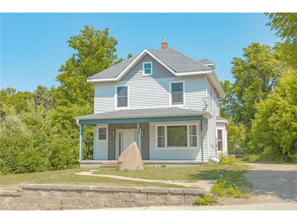 517 Minnesota Avenue E Glenwood MN 56334 6375709 image1