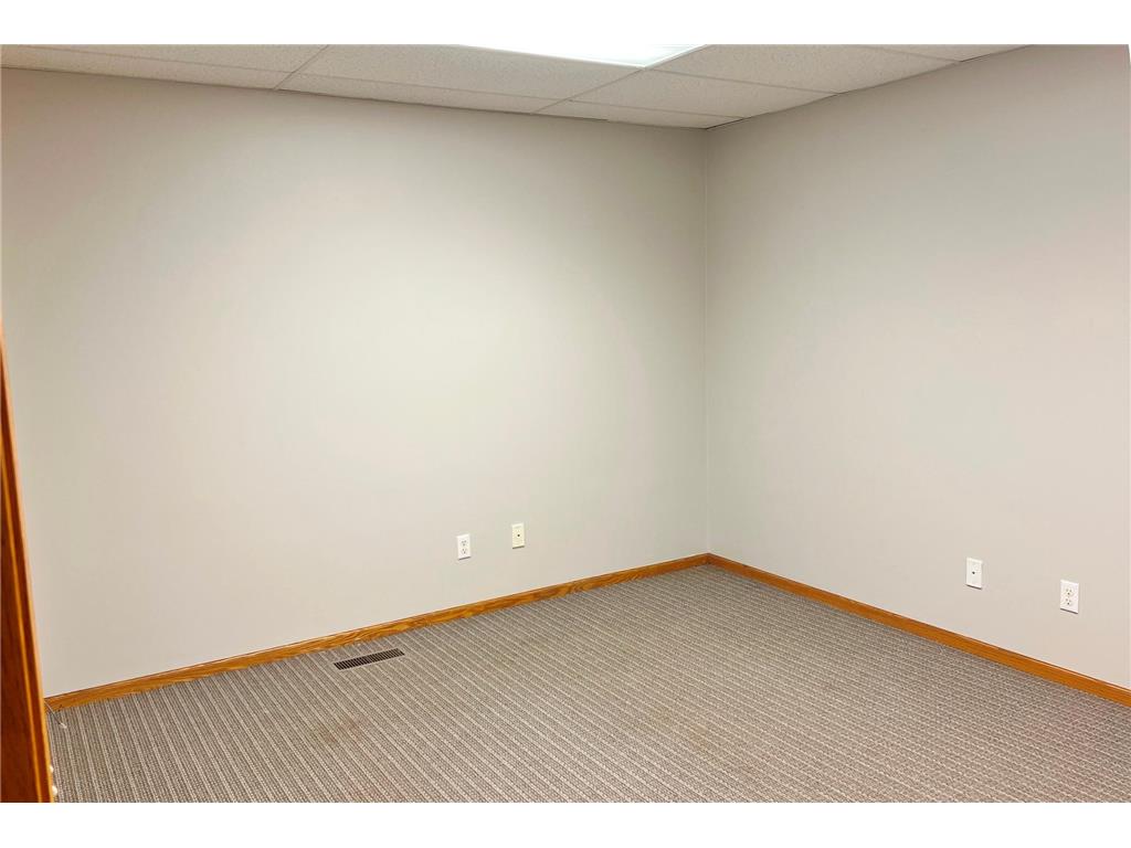 517 NW 4th Street #Lower Level Office Space Brainerd MN 56401 6821375 image4