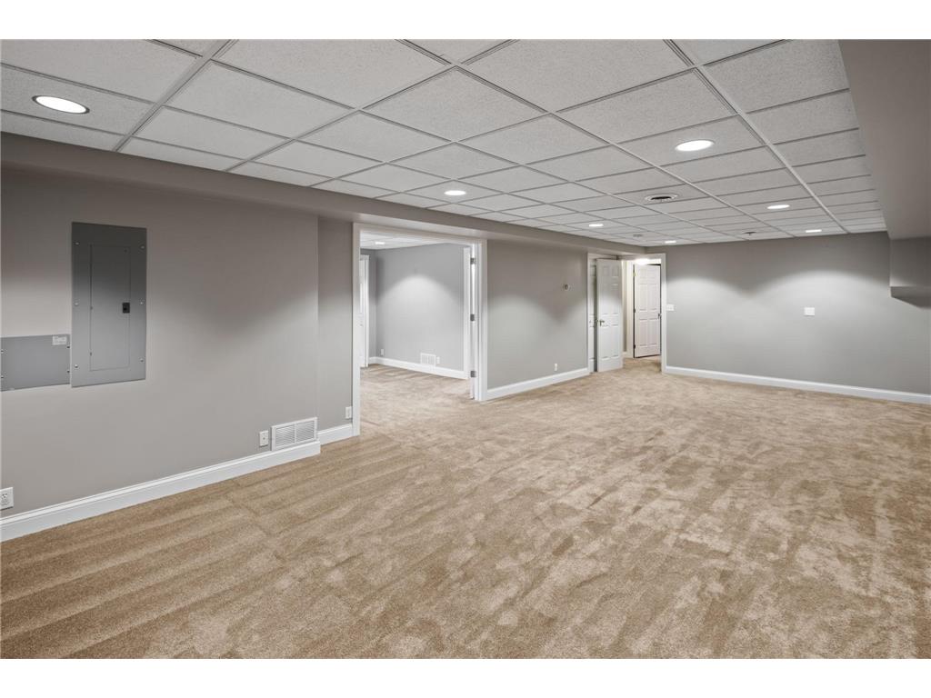 517 River Street Street Minneapolis MN 55401 6812692 image40