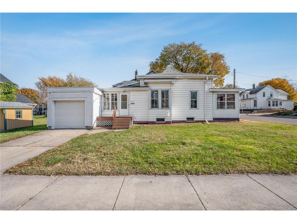 517 S Park Street Fairmont MN 56031 6814174 image1