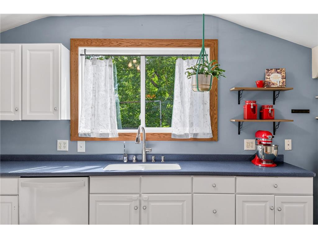 517 Sidney Street E Saint Paul MN 55107 7098097 image19