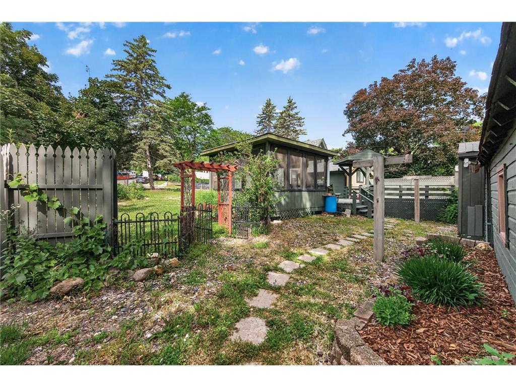 517 Sidney Street E Saint Paul MN 55107 7098097 image37