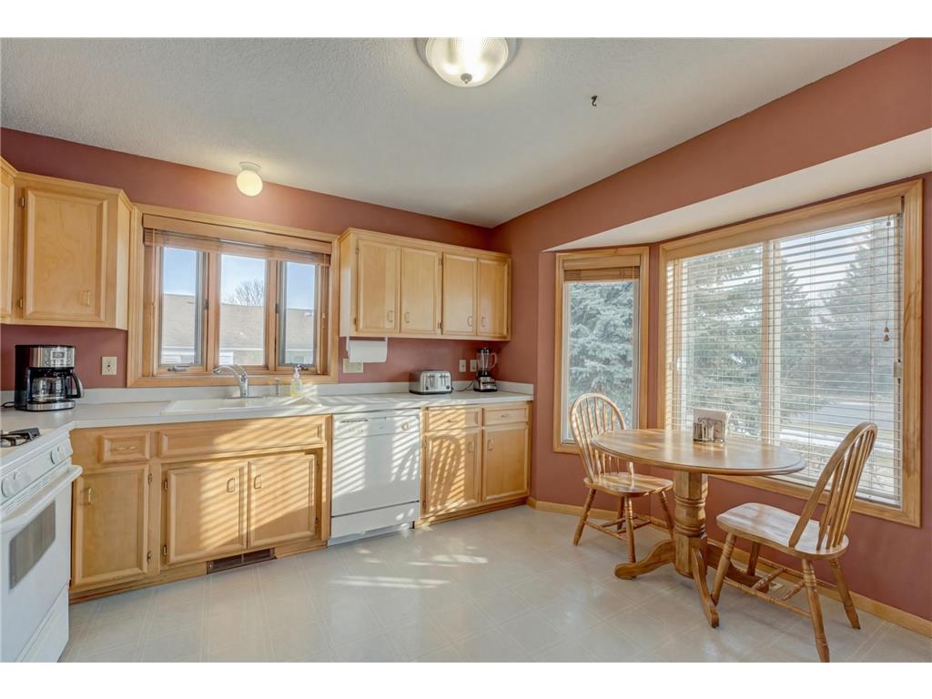 5170 Upper 141st Street W Apple Valley MN 55124 7017746 image3