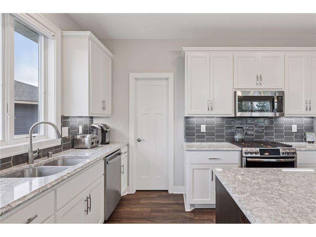 5174 Sundial Lane Woodbury MN 55129 7006900 image17