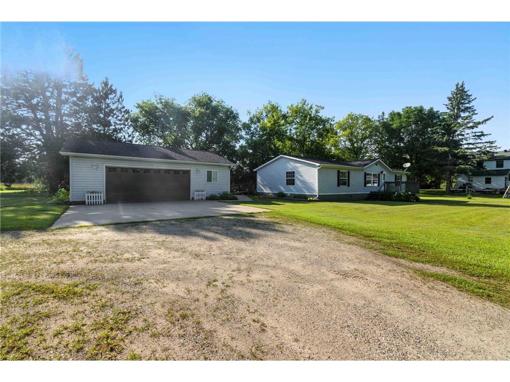 518 1/2 W 4th Street S Pillager MN 56473 6773844 image1