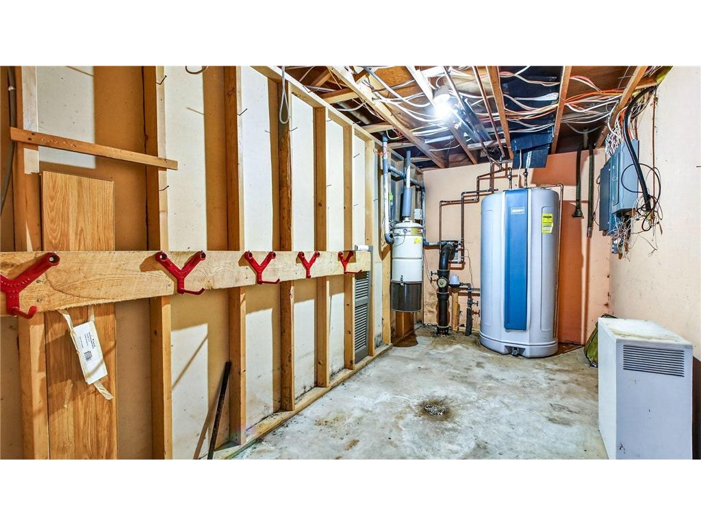 518 E Chippewa Street Cadott WI 54727 7027998 image19