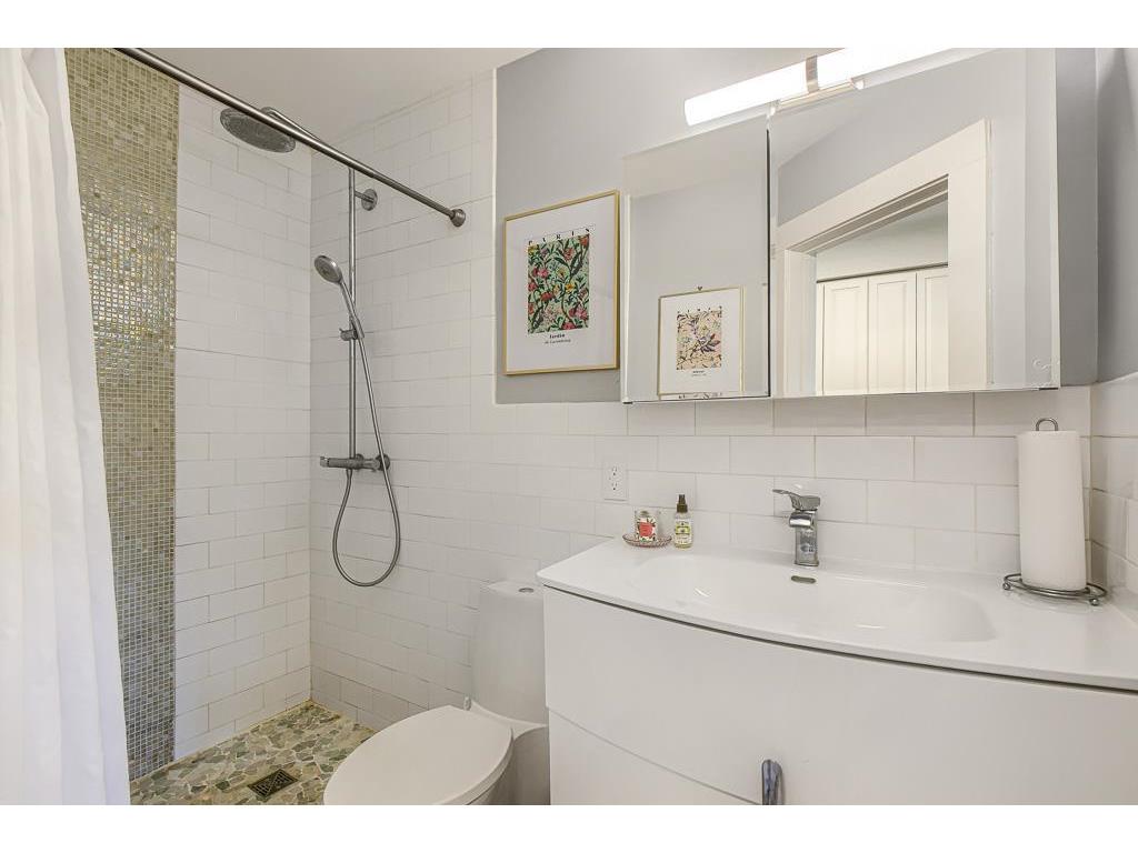 518 Laurel Avenue Saint Paul MN 55102 6689608 image7