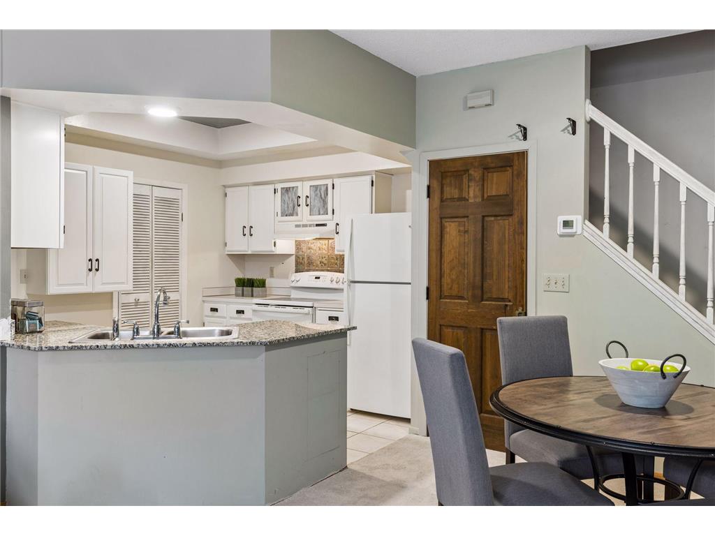 518 Lovell Avenue #3 Roseville MN 55113 7075937 image3