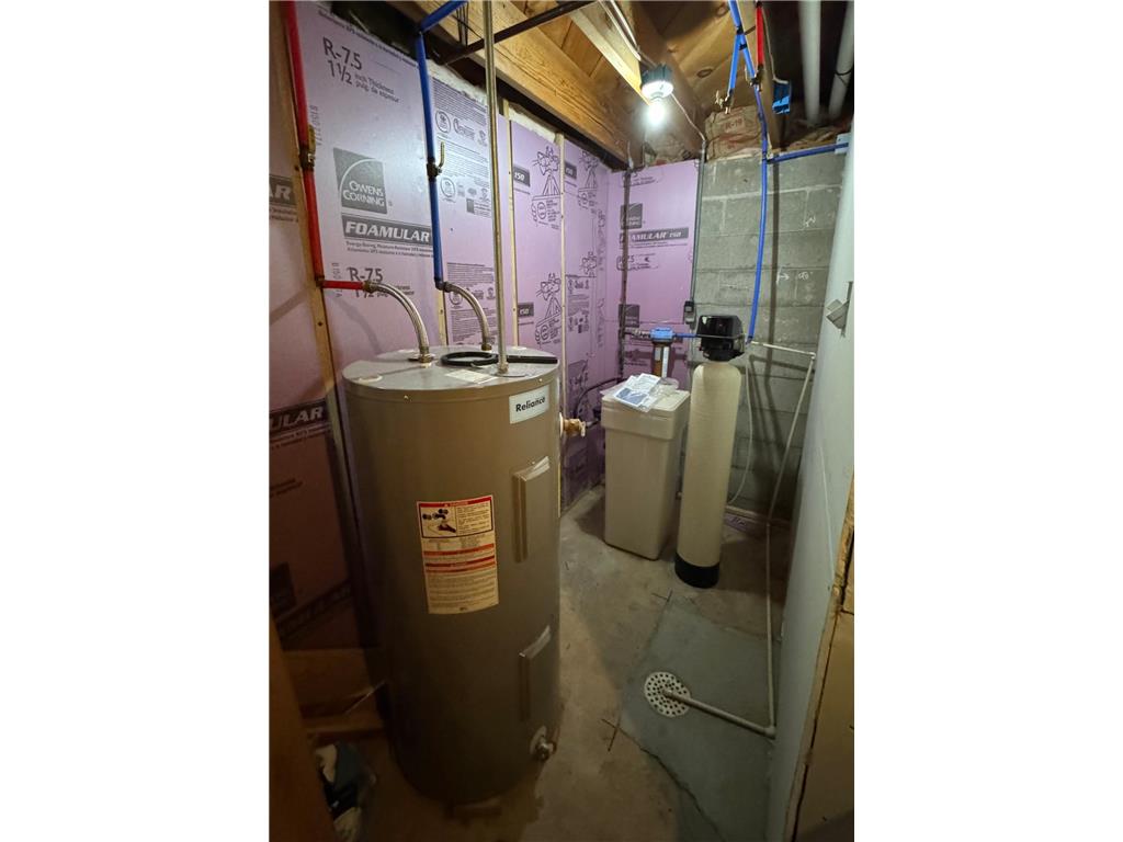 518 Main Street W Kelliher MN 56650 6818639 image25