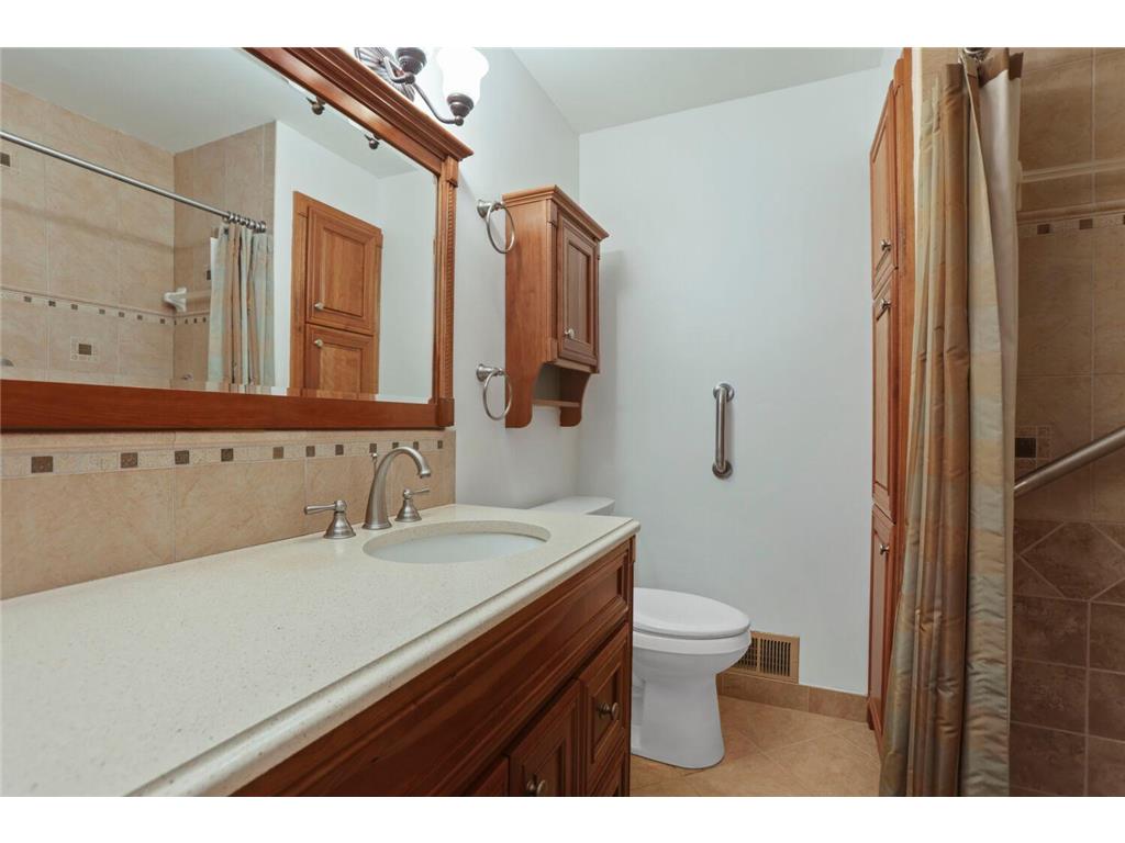 518 Rolls Road New Brighton MN 55112 6782632 image14