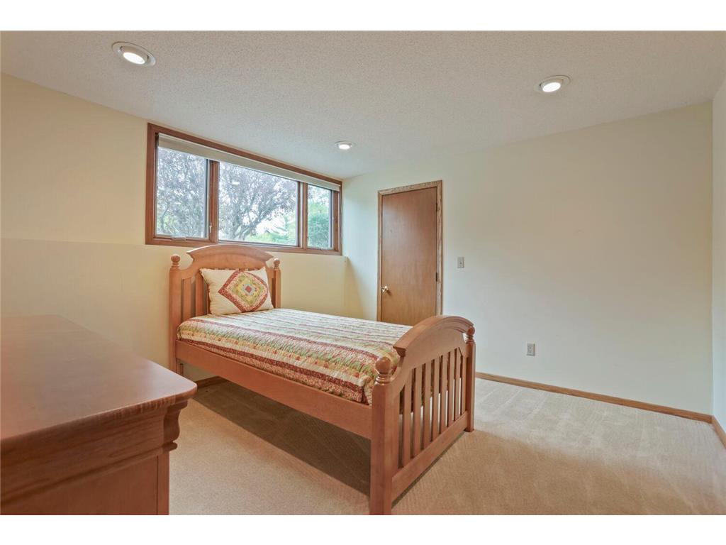 518 Rolls Road New Brighton MN 55112 6782632 image25