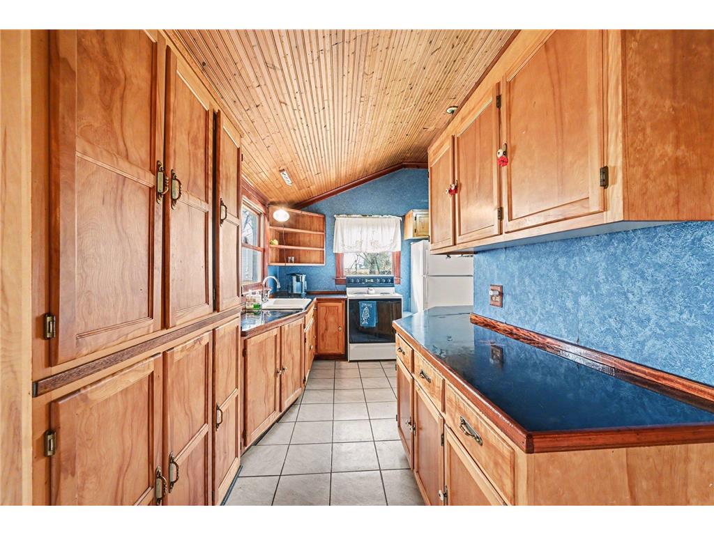 518 Trout Brook Drive Roberts WI 54023 - Kinnickinnic River 7047774 image14