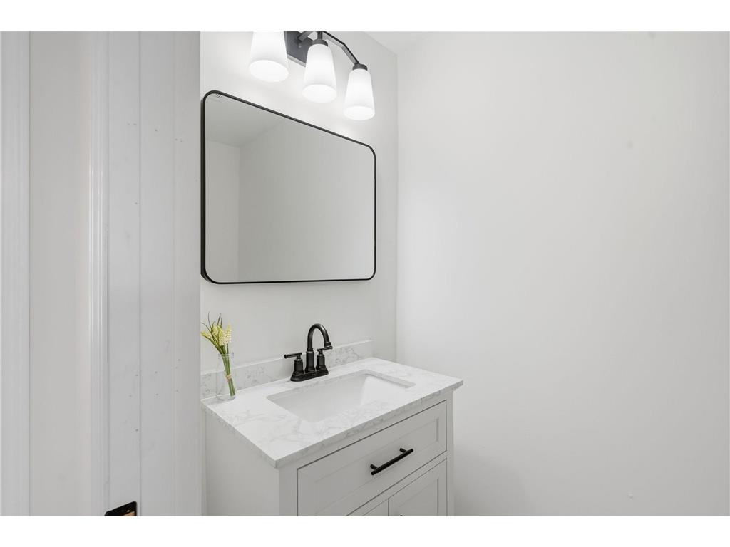 518 W 32nd Street Minneapolis MN 55408 7005097 image21