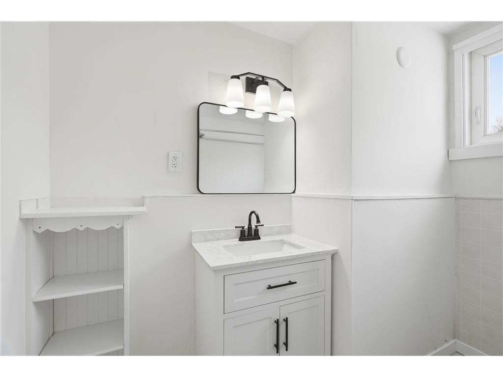 518 W 32nd Street Minneapolis MN 55408 7005097 image28