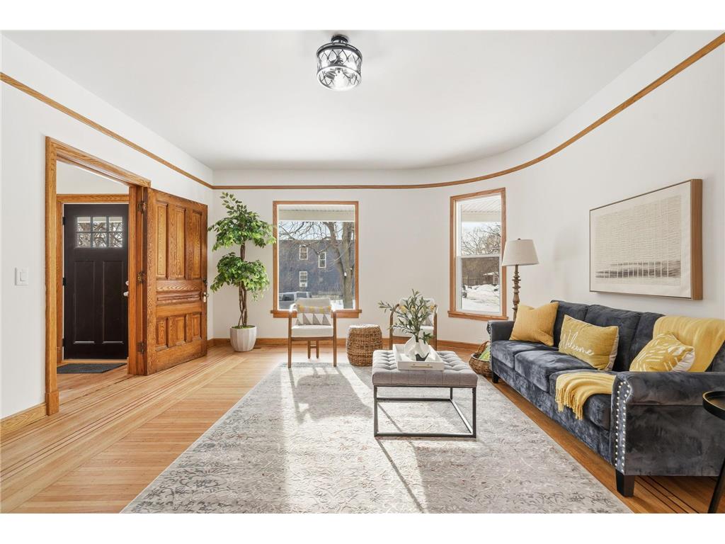 518 W 32nd Street Minneapolis MN 55408 7056700 image1