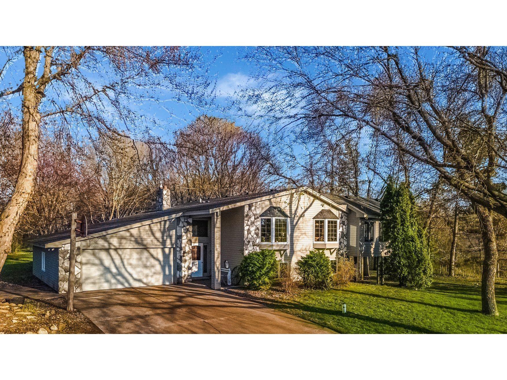 5180 Fern Drive, Independence, MN 55357 MLS 5744147 Edina Realty