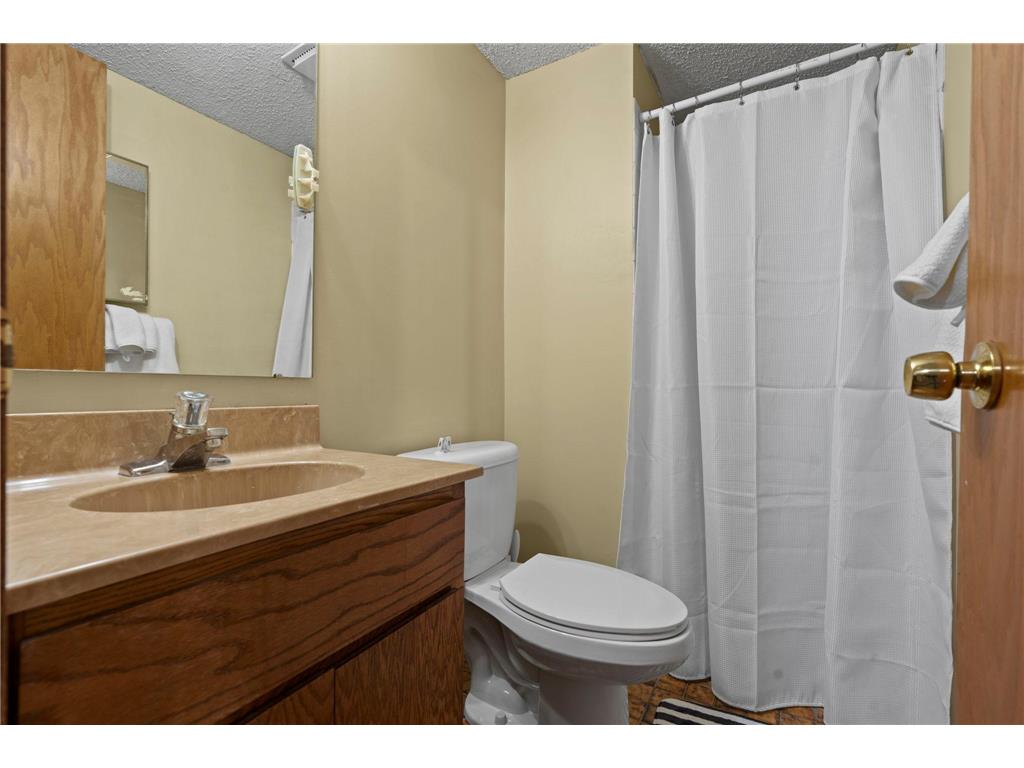 5189 Beachside Drive Minnetonka MN 55343 7076138 image24