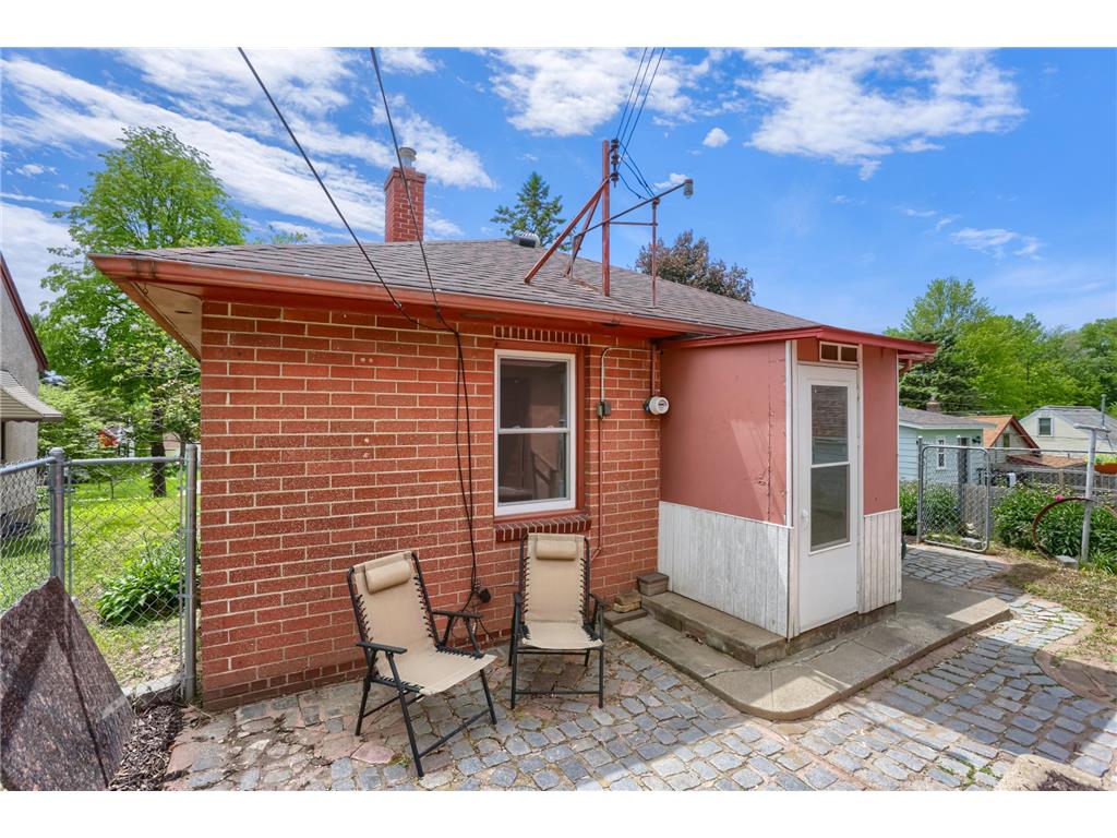 519 36th Avenue NE Minneapolis MN 55418 7075100 image11