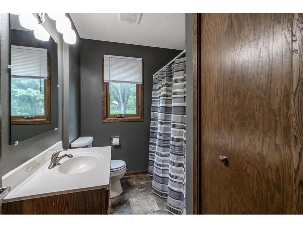 519 4th Street SW Madelia MN 56062 7087680 image27