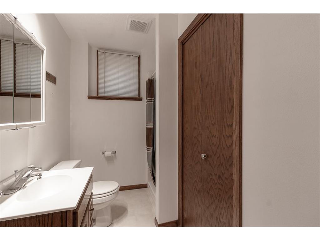 519 4th Street SW Madelia MN 56062 7087680 image40