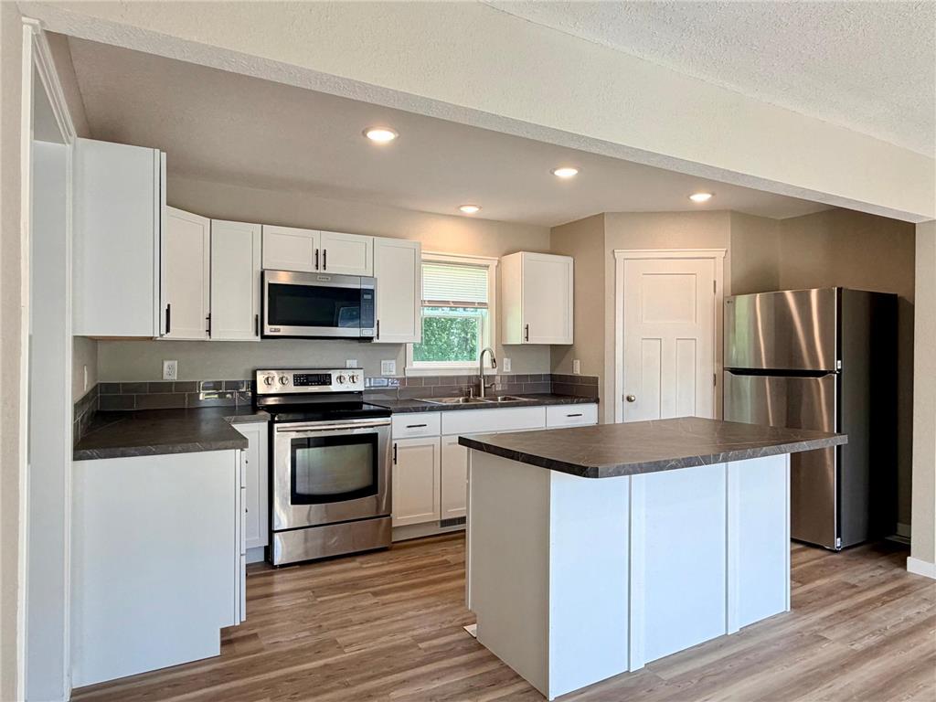 519 E 9th Street Morris MN 56267 7104131 image2