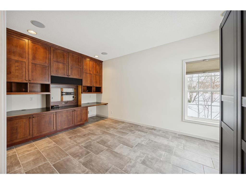 519 Holly Lane N Oakdale MN 55128 7088405 image10