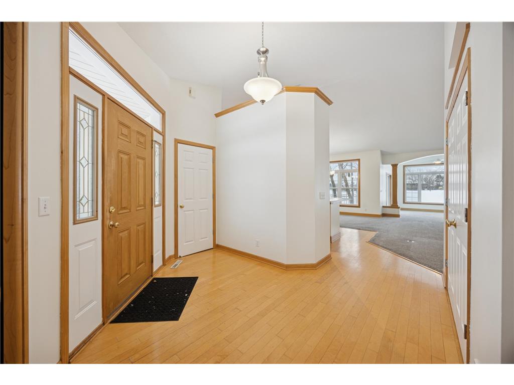 519 Holly Lane N Oakdale MN 55128 7088405 image3