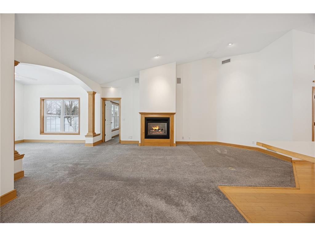 519 Holly Lane N Oakdale MN 55128 7088405 image4