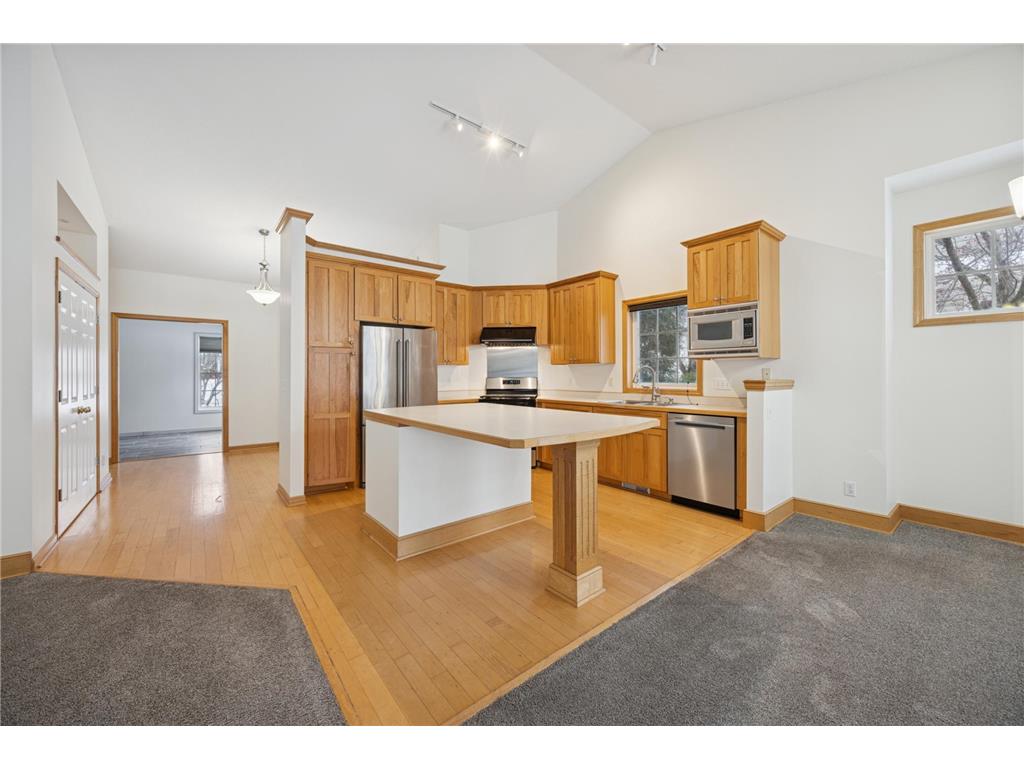 519 Holly Lane N Oakdale MN 55128 7088405 image7