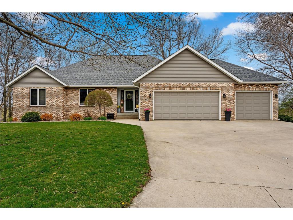 519 Oakridge Place Medford MN 55049 6527442 image1