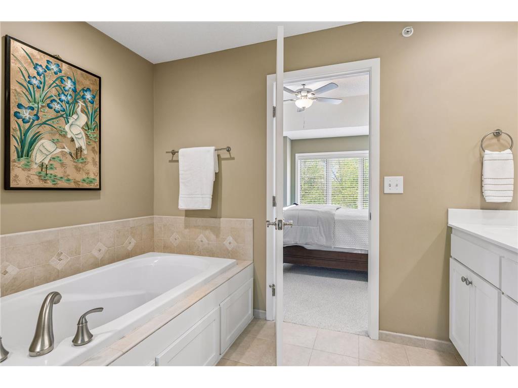 519 Willoughby Way W Minnetonka MN 55305 7104758 image26