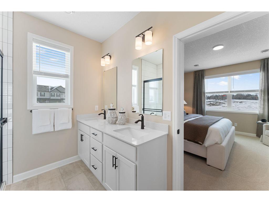 5194 Long Pointe Bay Woodbury MN 55129 7030306 image10