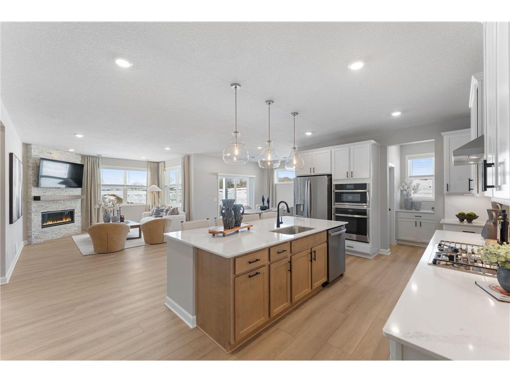 5194 Long Pointe Bay Woodbury MN 55129 7030306 image3