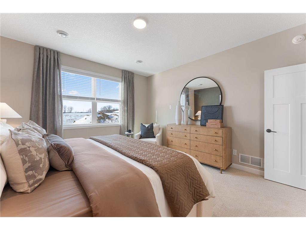 5194 Long Pointe Bay Woodbury MN 55129 7030306 image9