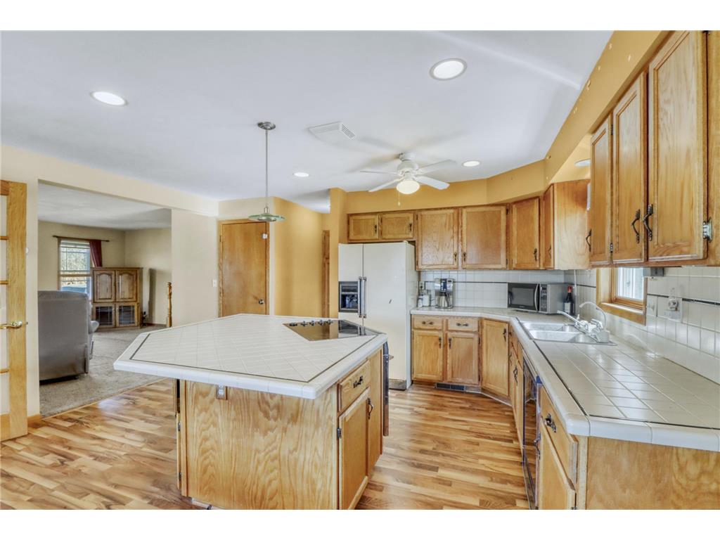 51966 Grobe Beach Road Detroit Lakes MN 56501 - Little Pelican 7045842 image11