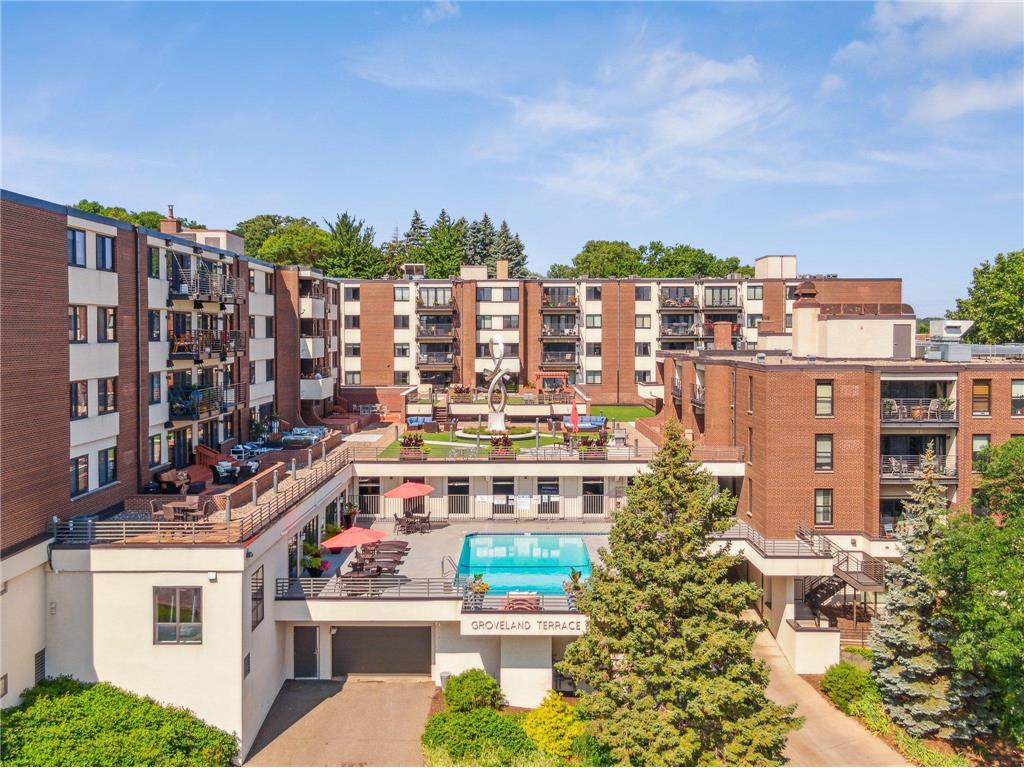 52 Groveland Terrace #A101 Minneapolis MN 55403 6405983 image1