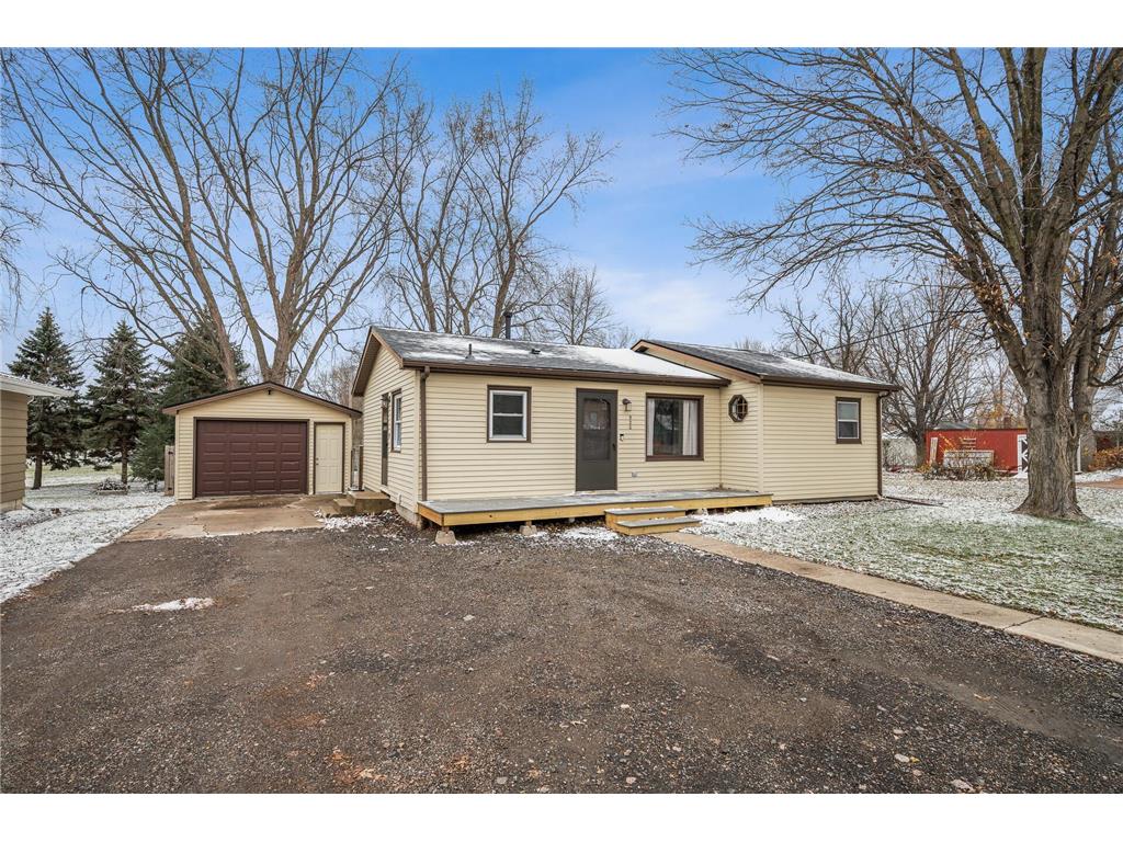 520 13th Street Howard Lake MN 55349 6633500 image1