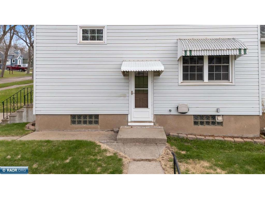 520 15th Street N Virginia MN 55792 7072701 image4