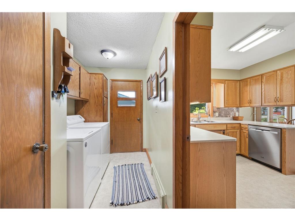 520 2nd Street E Hector MN 55342 7112843 image14