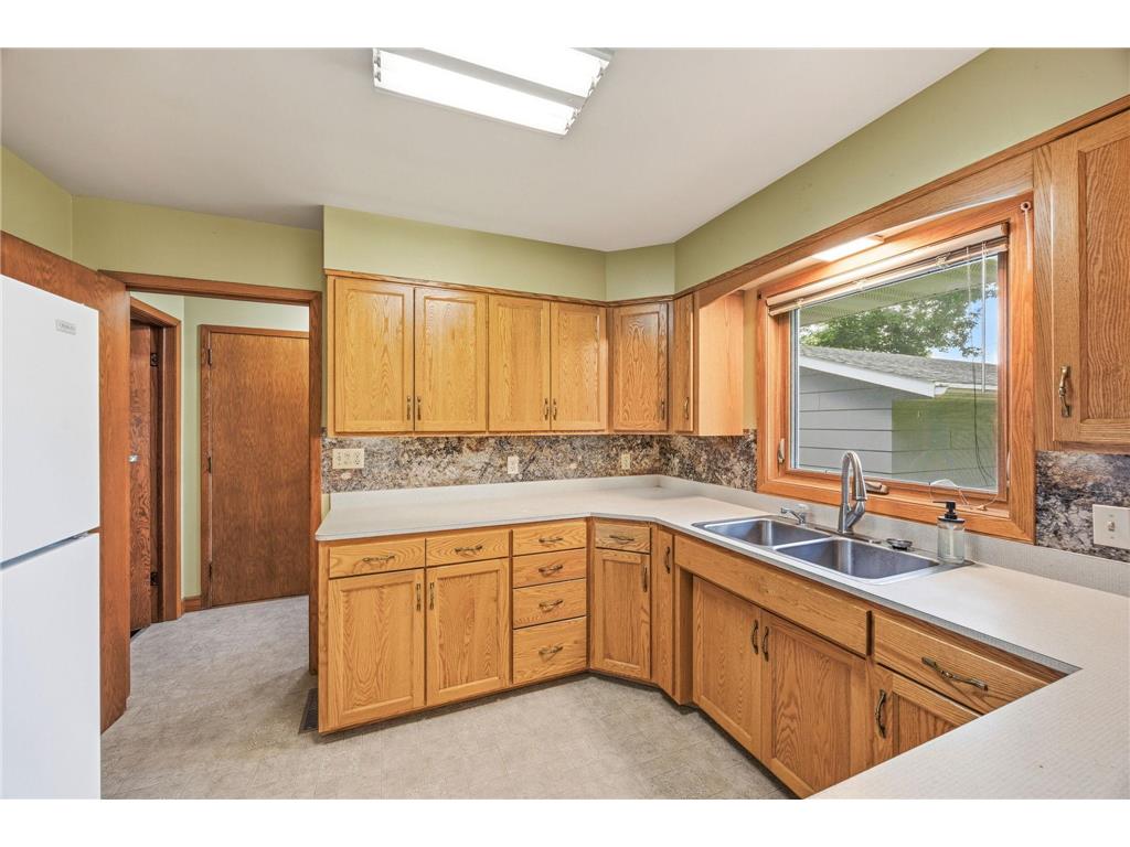 520 2nd Street E Hector MN 55342 7112843 image5