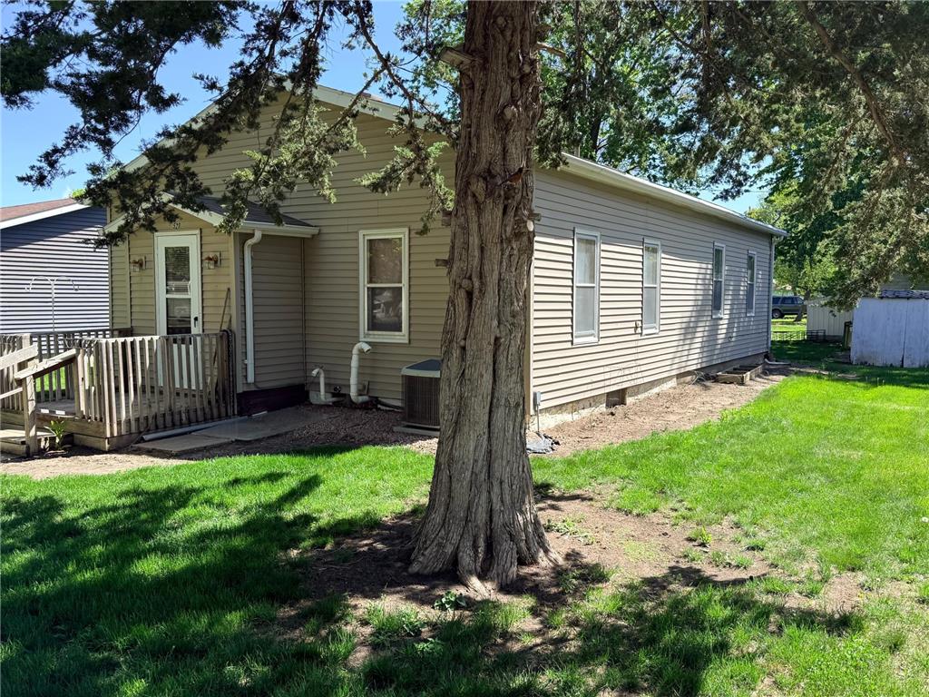 520 6th Street Walnut Grove MN 56180 7076413 image2