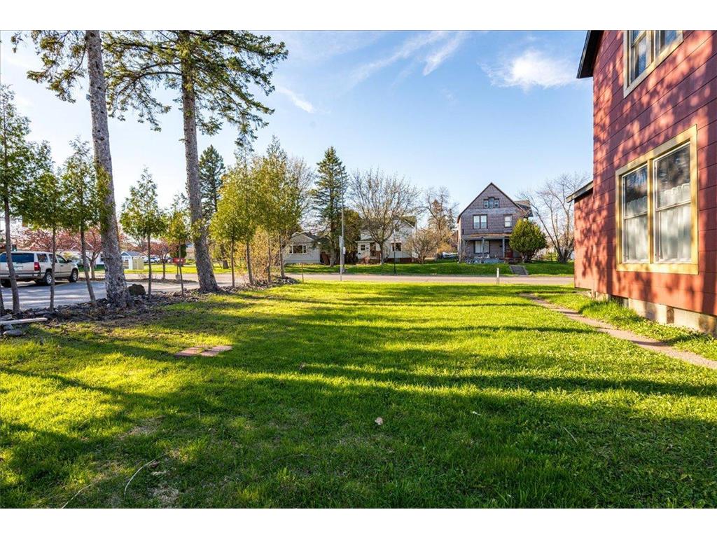 520 7th Avenue Two Harbors MN 55616 7079068 image24