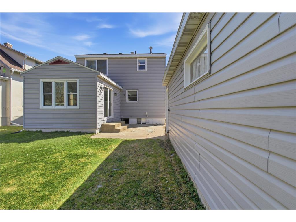 520 Ann Street SE Willmar MN 56201 7058290 image22