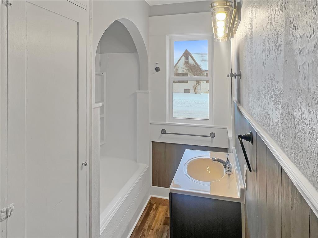 520 E Blue Earth Avenue Fairmont MN 56031 7012303 image18